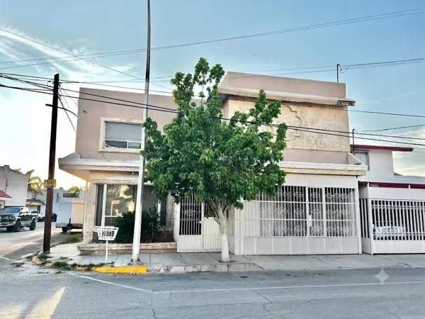 CASA VENTA COL. VILLA JARDÍN -  MARGARITAS