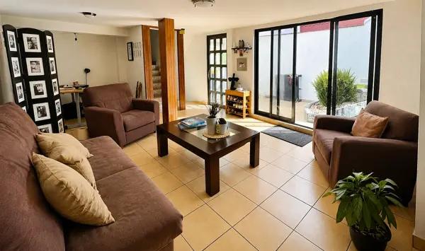 CASA EN VENTA EN VALLE DORADO