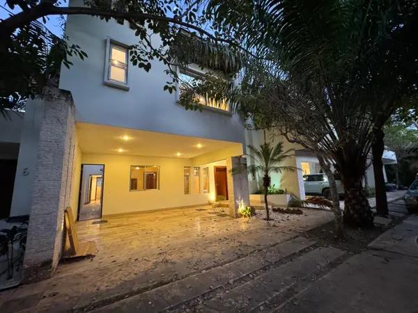 Casa en renta en privada en Temozón, Mérida, Yucatán