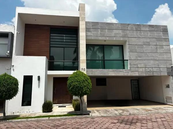 CASA EN VENTA – RESIDENCIAL SAN MARTINITO