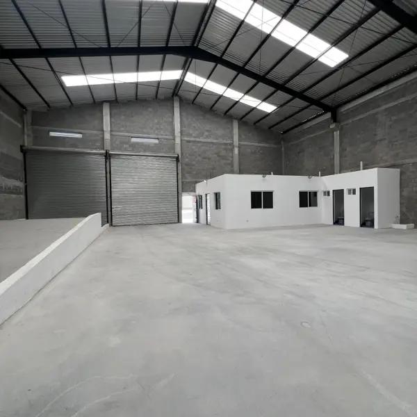 Bodega industrial en renta en Santa Catarnia
