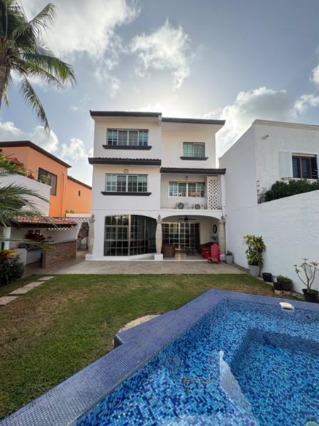 Casa en venta y renta en Supermanzana 44, Benito Juárez, Quintana Roo