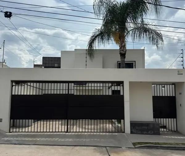 Casa en Renta en Valle del Campestre al Norte de Aguascalientes (MGT)