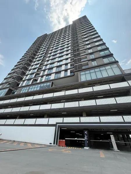 Departamento en venta en torre residencial sobre Blvd. Nazario, Saltillo