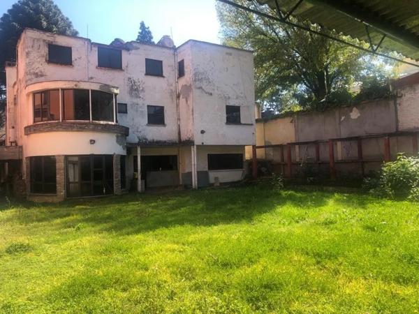 Casa para remodelar con uso de suelo para 3 casas