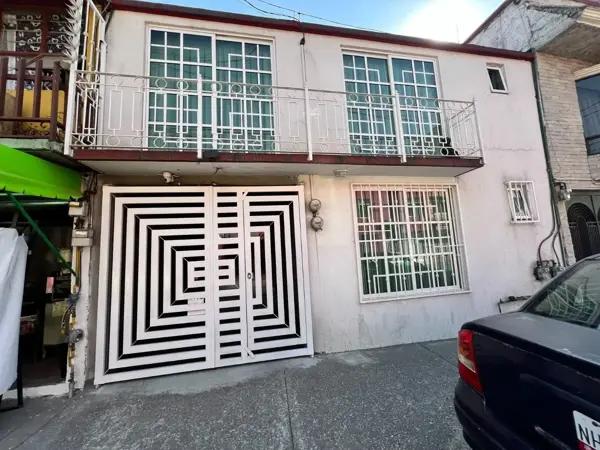 Casa Dúplex en Venta | Los Reyes Ixtacala 2ª Sección, Tlalnepantla Casa Dúplex en Venta | Los Reyes Ixtacala 2ª Sección, Tlalnepantla