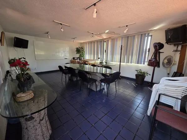 En venta edificio en Bosque de Echegaray, Naucalpan de Juarez.