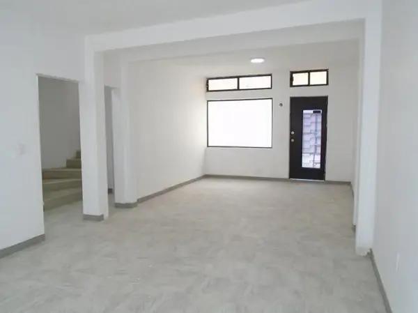 En venta casa dúplex en Amores, Del Valle. En venta casa dúplex en Amores, Del Valle.