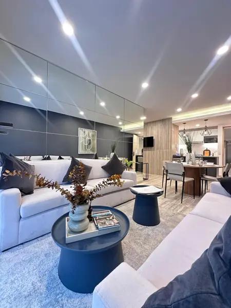 En venta departamento con balcón de 2.8m2 en Av. Coyoacán, Acacias.