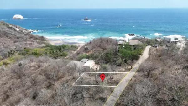 Terreno con Vista y Rápido Acceso Al Mar en Playa Aragón