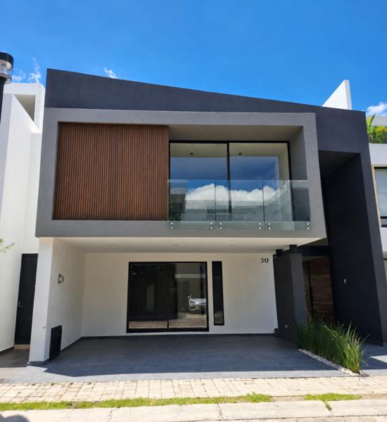 Casa en Venta | Parque Zacatecas, Lomas de Angelópolis III Casa en Venta | Parque Zacatecas, Lomas de Angelópolis III