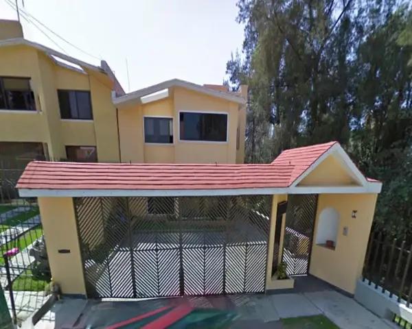 Venta de Casa en Naucalpan de Juárez, 4 Recámaras, Jardines de Satélite Venta de Casa en Naucalpan de Juárez, 4 Recámaras, Jardines de Satélite