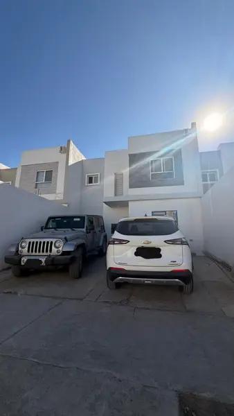 CASA EN VENTA – FRACCIONAMIENTO SANTORINI