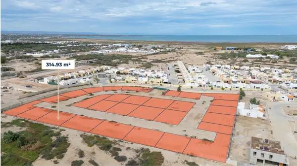 Terreno Residencial en Venta en El Centenario, La Paz con Acceso Controlado y Entorno Tranquilo