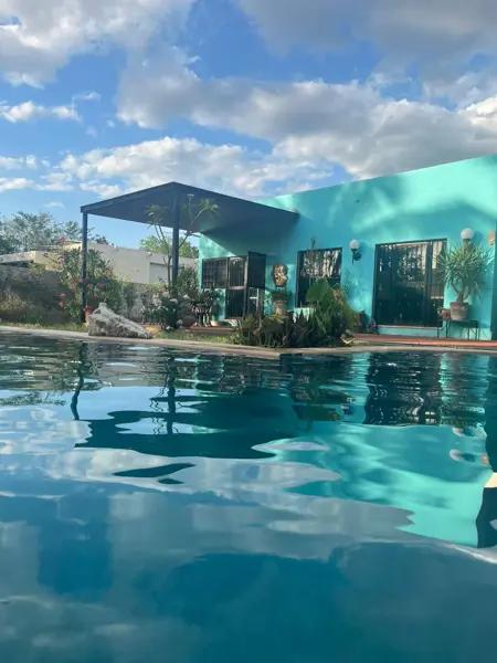 | Casa amueblada con piscina en renta en Chichí Suárez | | Casa amueblada con piscina en renta en Chichí Suárez |