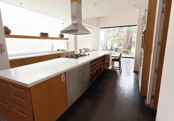 CASA RESIDENCIAL EN VENTA EN VILLA LOMAS DEL PARAISO, MORELIA