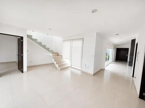 CASA, CON RECAMARA EN PLANTA BAJA, VILLAS DE IRAPUATO