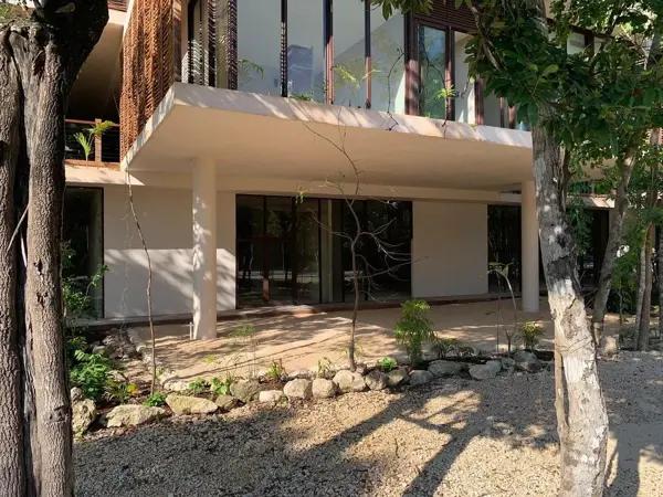 LOCAL EN VENTA EN TULUM IDEAL PARA RESTAURANTE