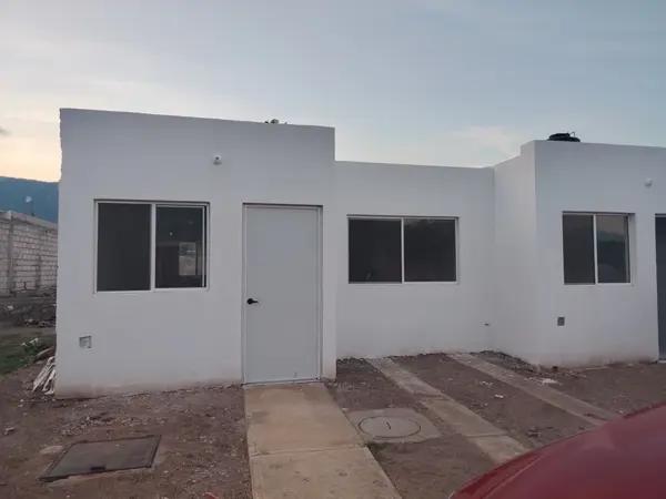 JAVIER ZAMORA DE DIOS VENDE casa nueva calle Monte Kenia 41 Fracc. San Javier en Autlán de Navarro