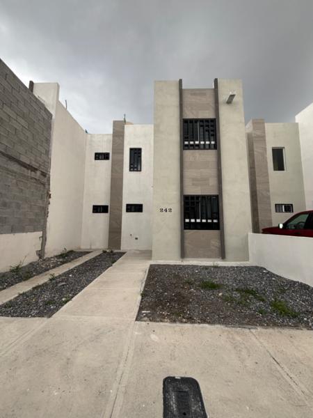 Casa renta nueva al oriente