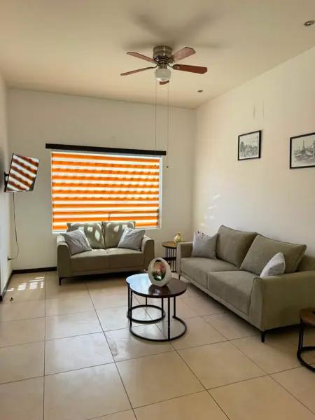 RENTA CASA AMUEBLADA EN FRACCIONAMIENTO CERRADO