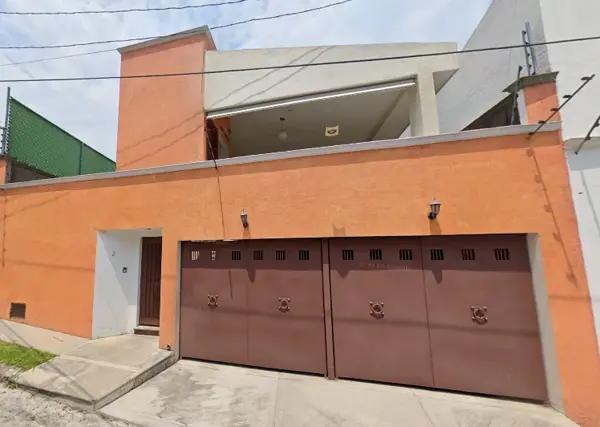 Casa a precio de remate en Burgos, Temixco Morelos, ¡las mejores oportunidades están aquí!