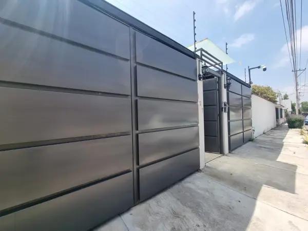 CASA LUJOSA AMUEBLADA EN RENTA EN VALLE DE SAN JAVIER PACHUCA