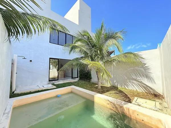 Villa Costa Bella Semi-Amueblada en Venta en Privada en Chelem