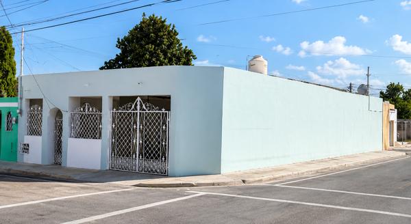 Casa en Esquina en Venta en la Col. Juan Pablo II Primera Etapa, Mérida, Yuc. Casa en Esquina en Venta en la Col. Juan Pablo II Primera Etapa, Mérida, Yuc.