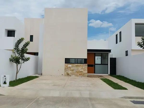 Última Casa(1P) en Venta en Privada Gardena, Cholul