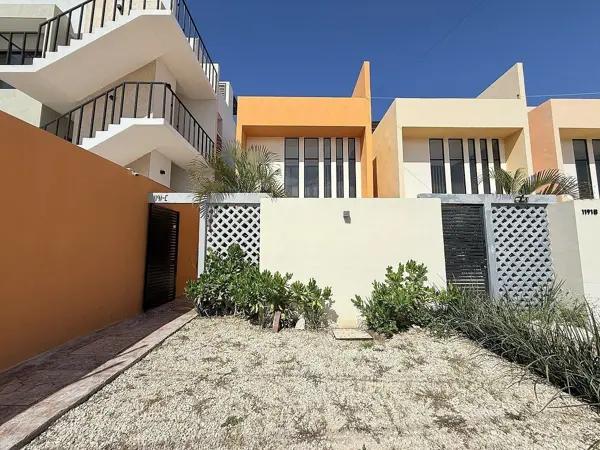 Villa(Brisa Coral) Amueblada con Piscina y Roof en Venta en Chelem