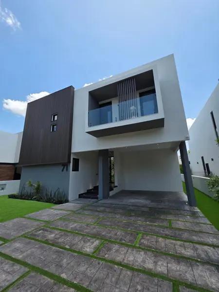 Casa en Venta en Privada Oasis, Yucatán Country Club Casa en Venta en Privada Oasis, Yucatán Country Club