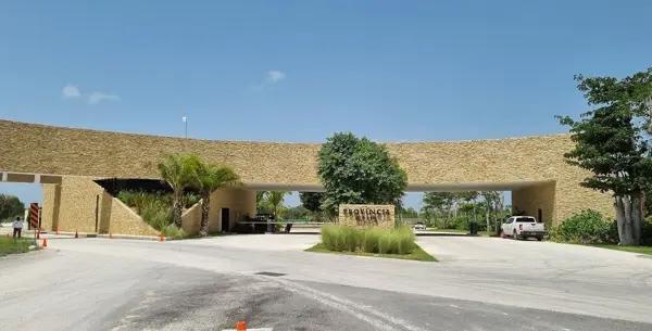 Precio Oportunidad: Re Venta Terreno Club de Golf PROVINCIA Carretera Mérida Yuc