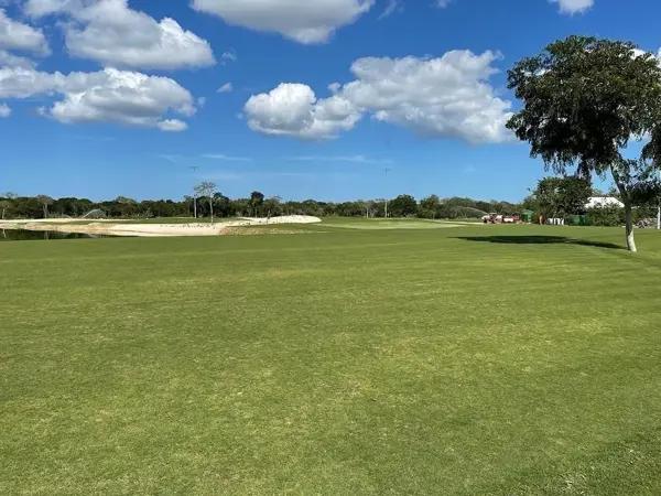 Terreno Frente a Campo Fairway en Venta Club de Golf PROVINCIA