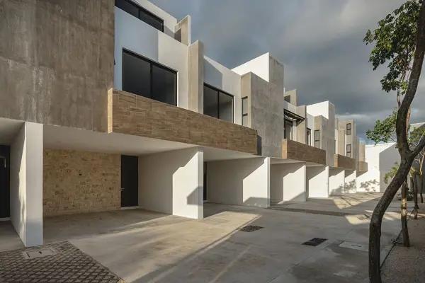Villa Nueva en Venta - Zona Country Mérida - 5 min Anáhuac Mayab - Alberca y Roo
