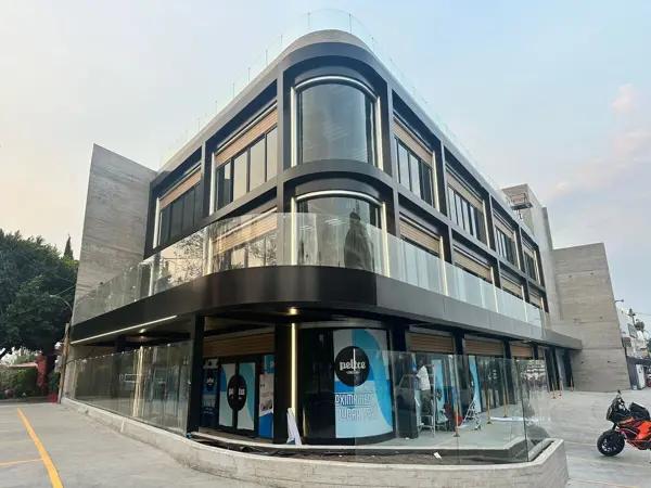 LOCALES  PLAZA TREVI  TECAMACHALCO