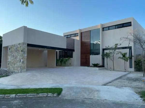 Casa(43) en VENTA en Privada El Cortijo al norte de Mérida, Yucatán Casa(43) en VENTA en Privada El Cortijo al norte de Mérida, Yucatán