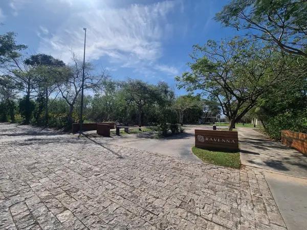Terreno en Venta en Ravenna Cabo Norte Mérida 392 m2 Orientación Norte-Sur