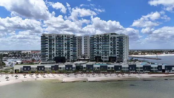Penthouse( B-1101) en Venta en Yucalpeten Resort Marina Penthouse( B-1101) en Venta en Yucalpeten Resort Marina