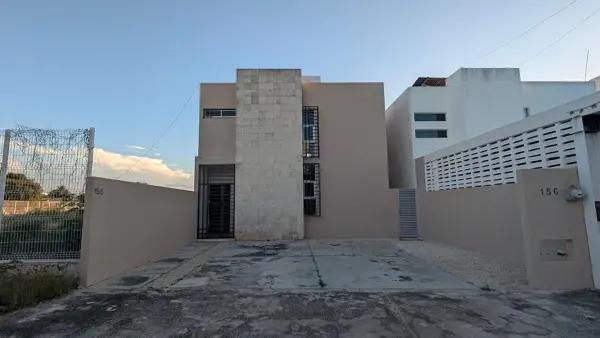 Casa en Venta en Colonia Pinzón a Media Cuadra de Fco. de Montejo Casa en Venta en Colonia Pinzón a Media Cuadra de Fco. de Montejo