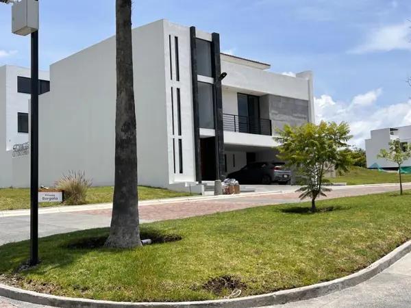 CASA EN VENTA EN GRAN RESERVA LOMAS DE ANGELÓPOLIS CASA EN VENTA EN GRAN RESERVA LOMAS DE ANGELÓPOLIS