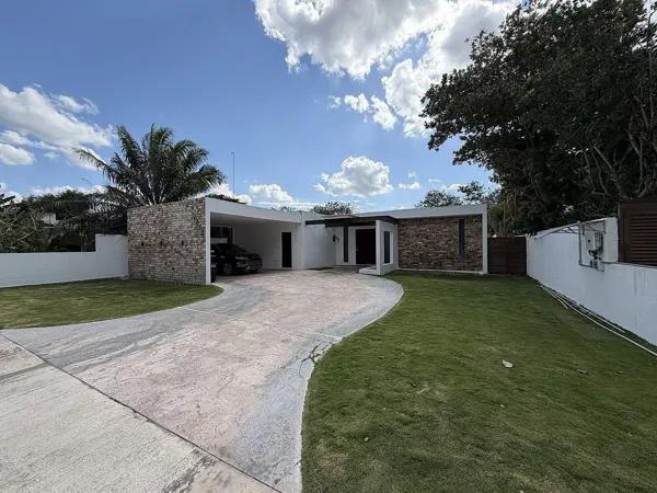 Casa de 1 Planta en Venta con Terreno de 900m2 en La Rejoyada
