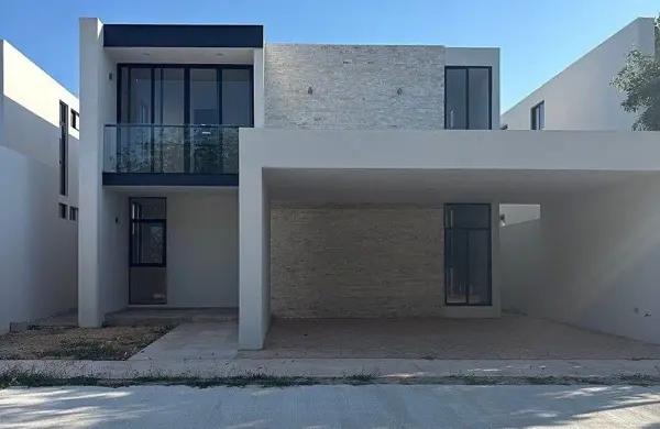 Casa(21) en Venta en Privada Varena en Cholul