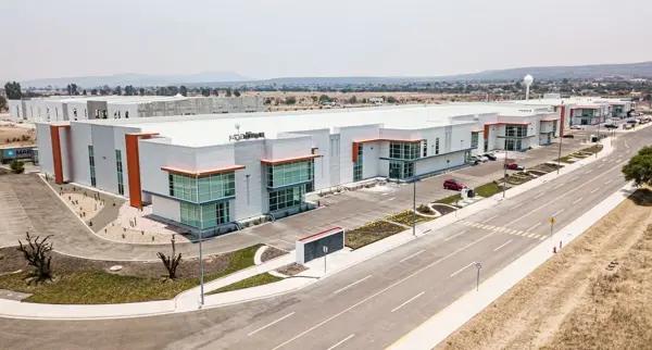 SE RENTA NAVE INDUSTRIAL - EN QUERÉTARO
