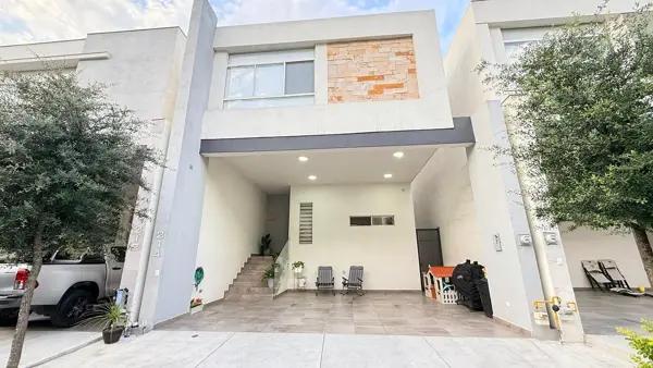 Casa en Venta Novelia  residencial Dominio  Cumbres – Modelo Descendente