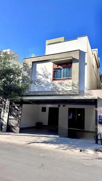 Casa en Renta Totalmente Amueblada en Puerta de Hierro Cumbres