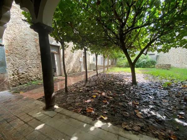 Hotel Colonial en VENTA en el CENTRO en el barrio de Santiago para remodelar Hotel Colonial en VENTA en el CENTRO en el barrio de Santiago para remodelar