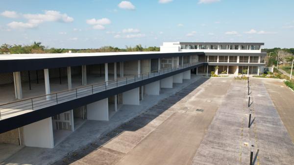 Local(PA-33) en Venta en Nubia Villa Comercial en Conkal