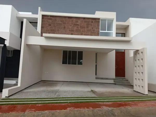 Casa en Venta en Privada, La Vista Residencial, 3 Recámaras