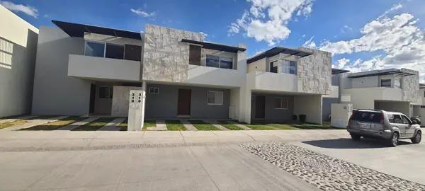 Casa en Renta al Norte de la Cd. en Fracc. Vivanta a 6 min de Altaria, Seguridad las 24 hrs